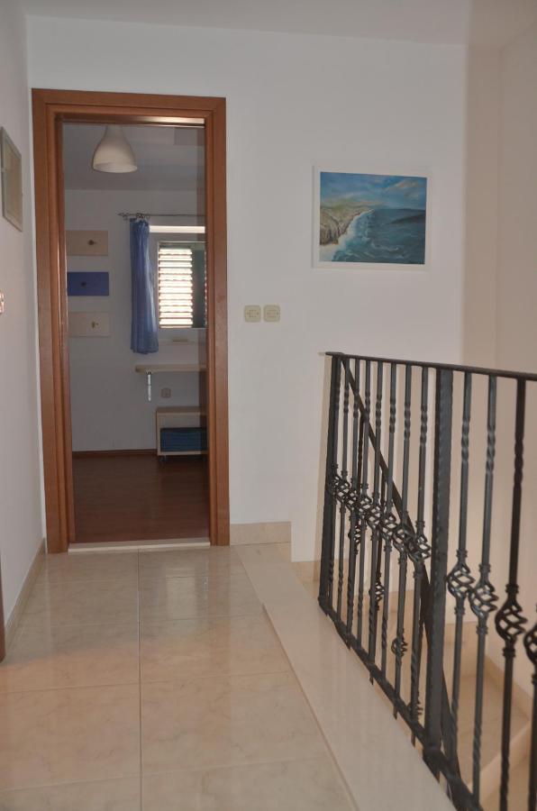 Ananda - 2 Bedrooms, 7 Beds * Bol