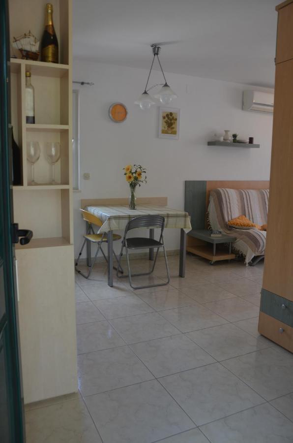 Ananda - 2 Bedrooms, 7 Beds Apartment